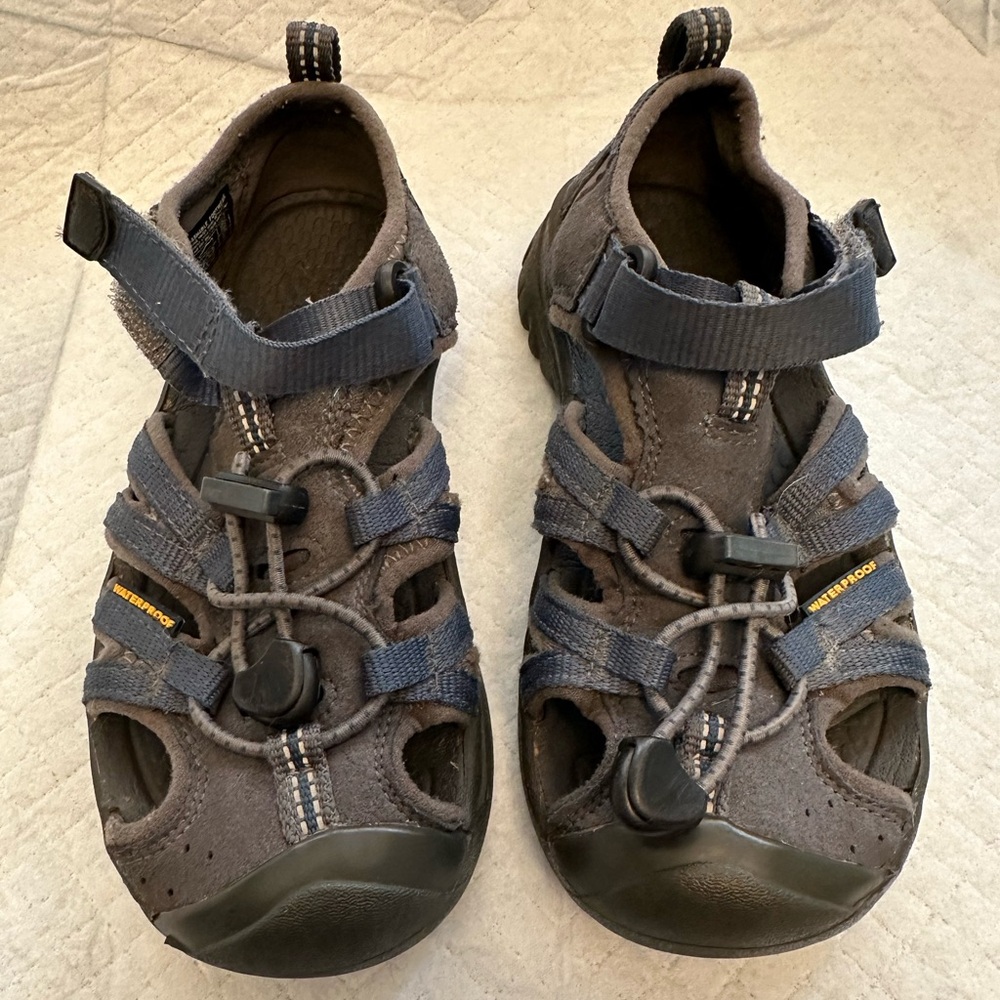 Keen  Sandals Soft Leather Flip Flops